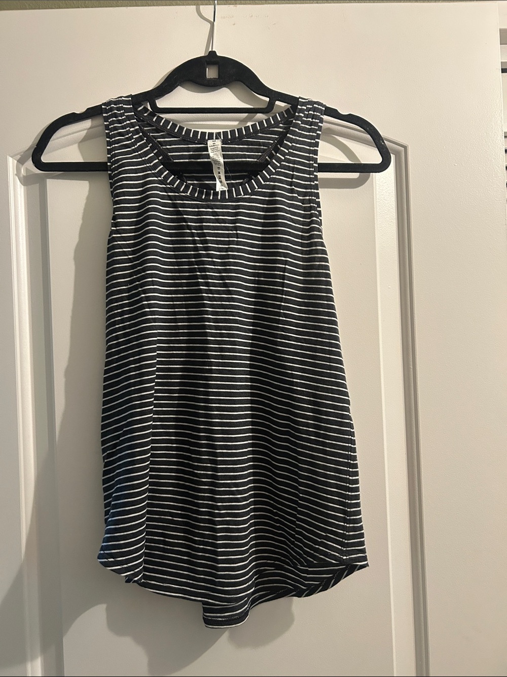 Lululemon Grey & White Sleeveless Tank Top
